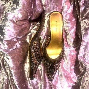 Beaded Brown Pointed Mules